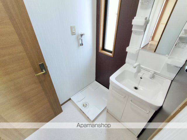 コンフォート朱雀VIの内装写真