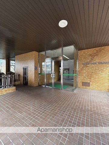 バルミーパーク横川の玄関写真