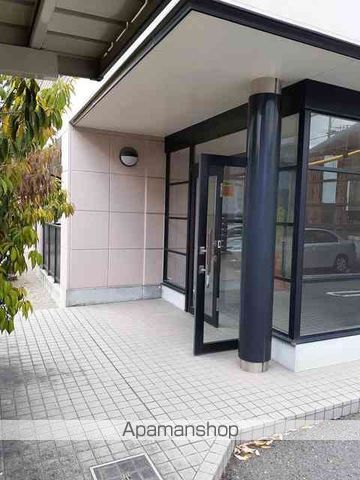 ジュネス大高の玄関写真