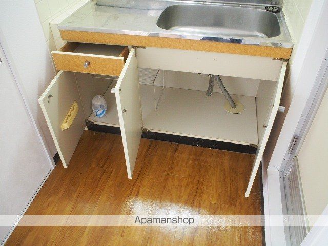 大宝 小阪本町ロイヤルハイツの内装写真
