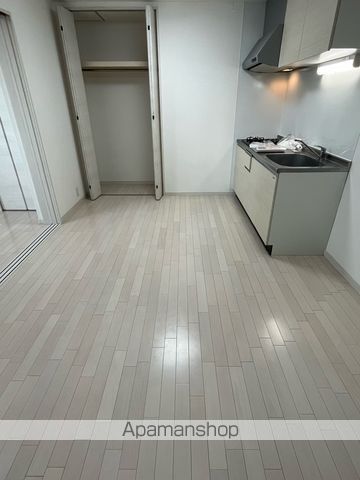 セレニティ桜之町東A棟の内装写真