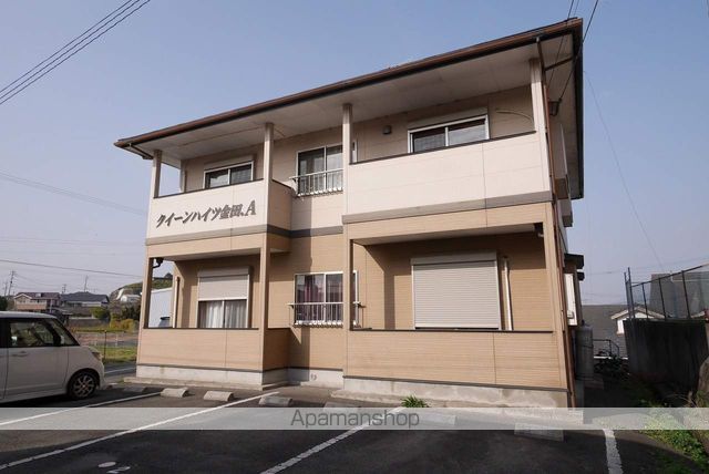クイーンハイツ金田 B棟の玄関写真