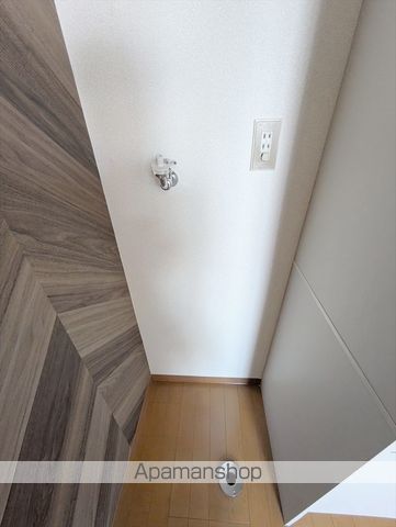 ヴィラ鶴新田 弐番館の内装写真