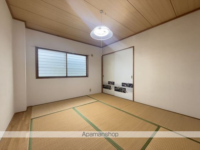 シャルム八幡IIの内装写真
