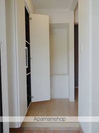 フォレスト・プルメリアＢ[1LDK/50.07m2]の玄関