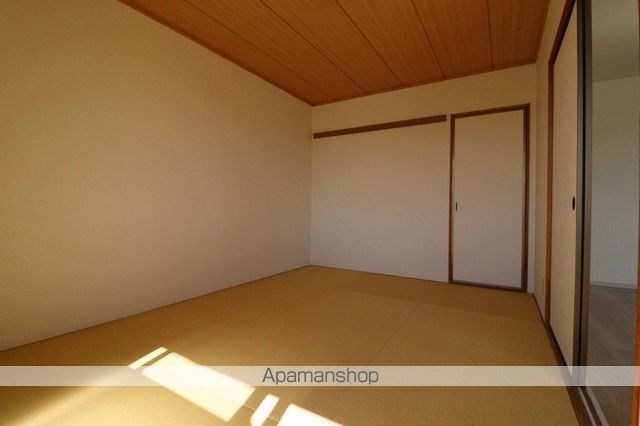 エントピア新保 B棟の内装写真