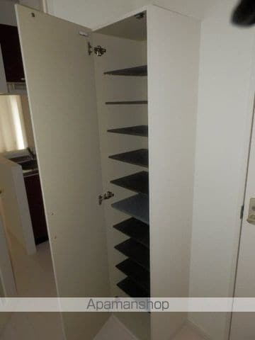 リトルズ本千葉の内装写真