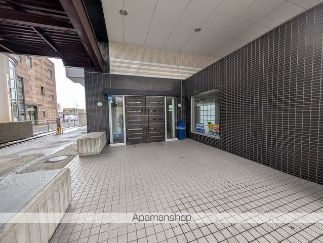 コートヴィレッジ大町の玄関写真