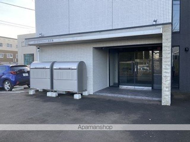 パークアベニュー北広島の玄関写真