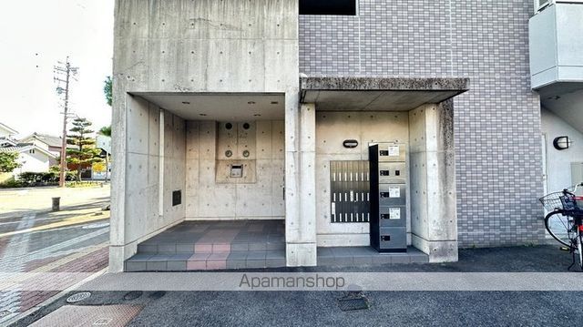 PARK FRONT NAKAMURAの玄関写真