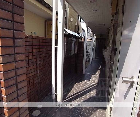 ピュア嵯峨野の玄関写真