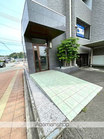 ヴィラージュRKの玄関写真