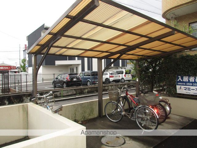 白雲コーポの外観写真