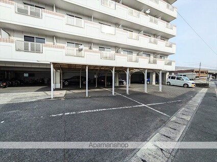 ハイシティー堀南[1K/25.92m2]の駐車場