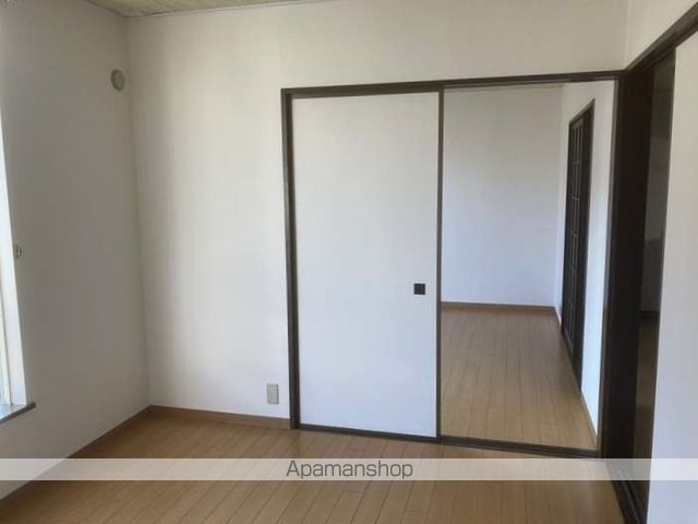 シャトル日和屋の内装写真