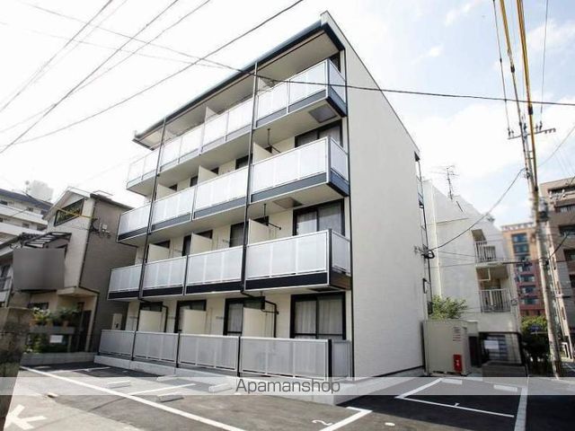 レオパレス椎の実4の玄関写真