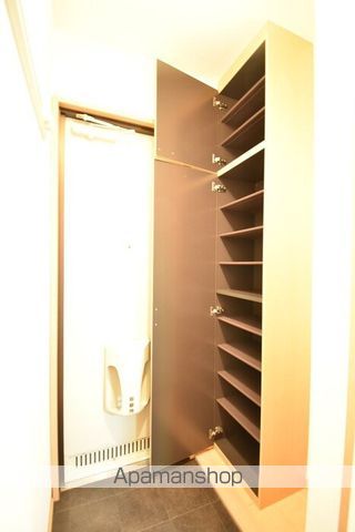GENESISの内装写真