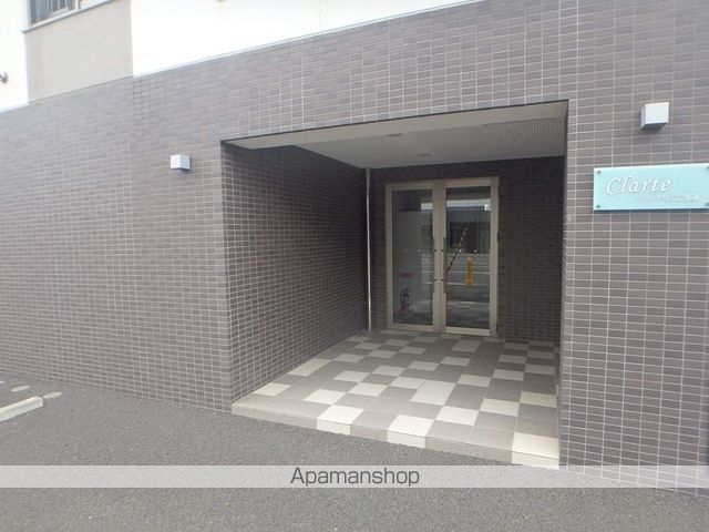 クラルテ旭山公園通の玄関写真