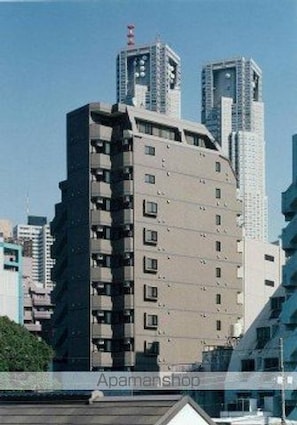 東京都新宿区西新宿５丁目[1K/23.85m2]の外観2