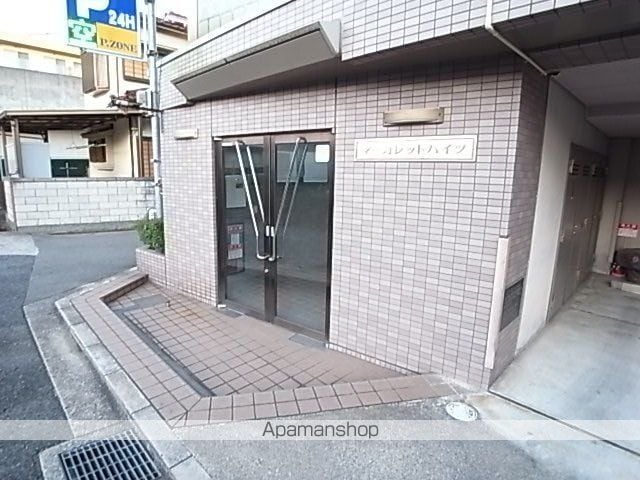 マーガレットハイツの玄関写真