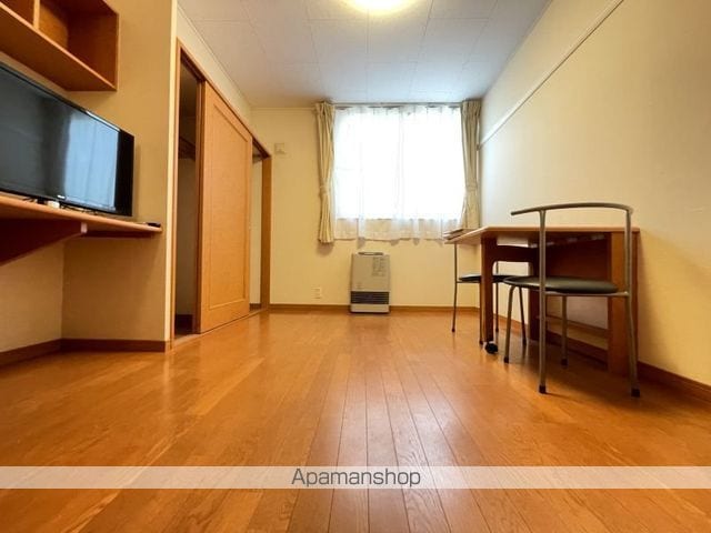 レオパレス西波止場の内装写真
