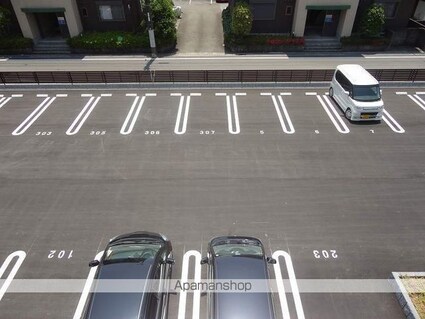 ベレオ一ツ橋[2LDK/59.53m2]の駐車場