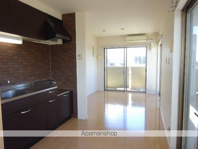 さくらヒルズ新屋敷弐番館の内装写真