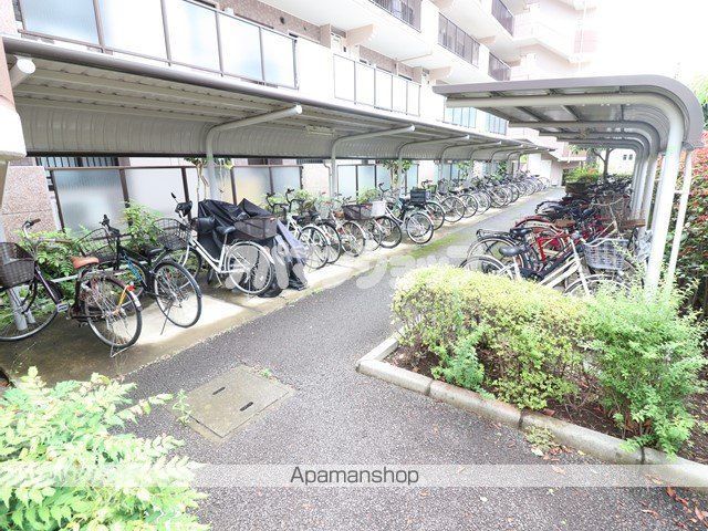 シャルム栄和の玄関写真