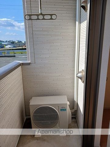 ＪＲ東海道本線 浜松駅 バス乗車時間：11分 最寄りバス停で下車 徒歩10分 2階建 築16年の内装写真