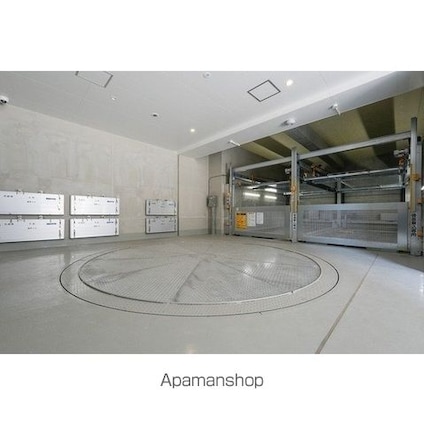 ルフォンプログレ門前仲町プレミア[2LDK/43.73m2]の駐車場