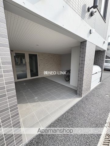 ラフィーネ西町の玄関写真