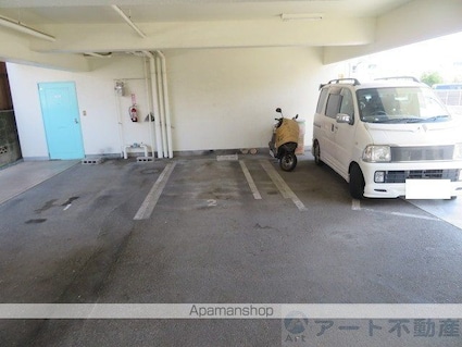 ジョイフラットⅡ[1DK/19.44m2]の駐車場1