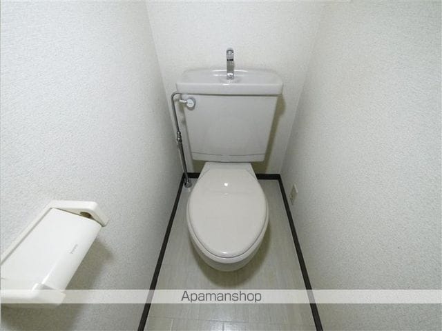 ロイヤルヒルズ鶴巻の内装写真