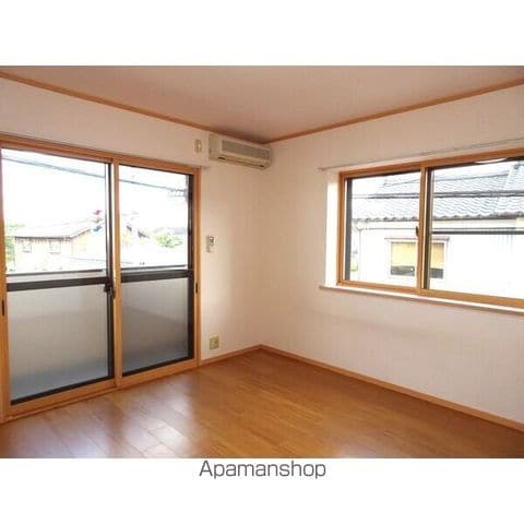 メゾンドはなぶさIII A棟の内装写真