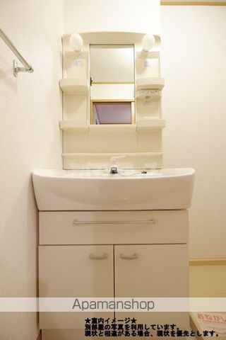 フローレンス Aの内装写真