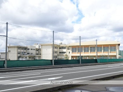 ルシェリア[1LDK/40.61m2]の周辺2