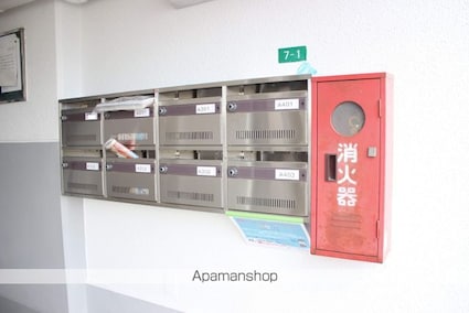 新涯マンションＢ[2LDK/59.92m2]の共用部2