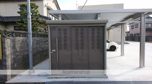 カーサ リバーフラッグの外観写真