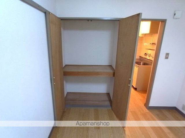 メゾンジョアパートIの内装写真