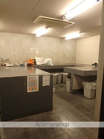 【千代田区神田小川町のマンションの写真】