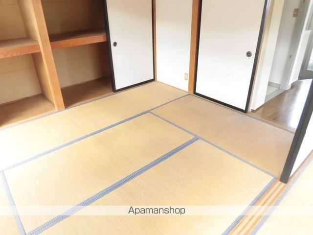 シャトリエI・IIの内装写真