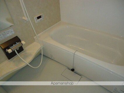 プティシャン　ＩＩ[2LDK/63.62m2]のバス