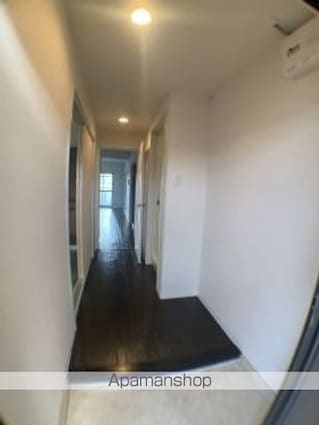 リバーヒルズ[3LDK/71.5m2]の玄関