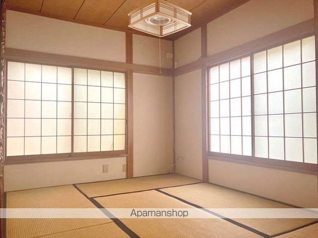中央本線 西国分寺駅 徒歩3分 2階建 築46年の内装写真