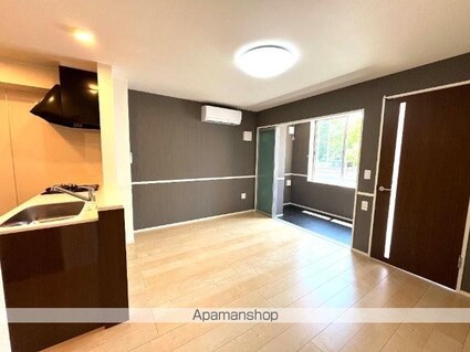 リバレイン南川[1LDK/43.24m2]のリビング・居間2