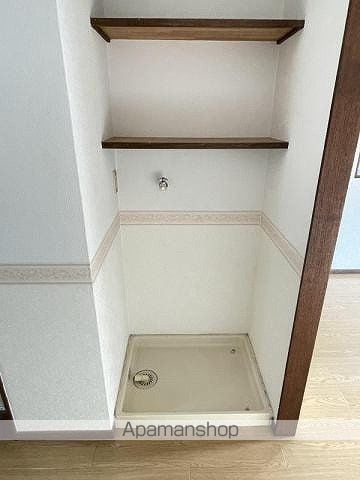 ステップイン金満の内装写真
