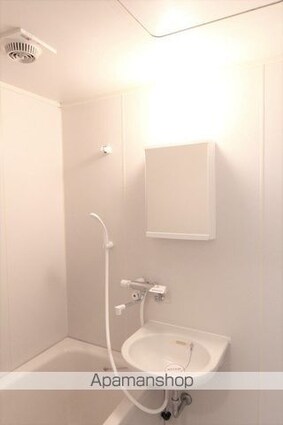 ヴィラ・アンソレイエ東温Ⅱ[2K/31.5m2]の洗面所