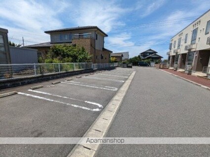 ムーランゼⅠ[1LDK/45.84m2]の駐車場2