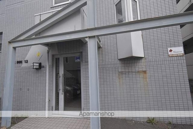 KISS INN 12の玄関写真