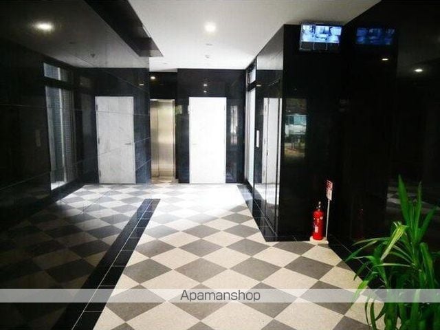 ラフォルトゥーナ姪浜2番館の玄関写真